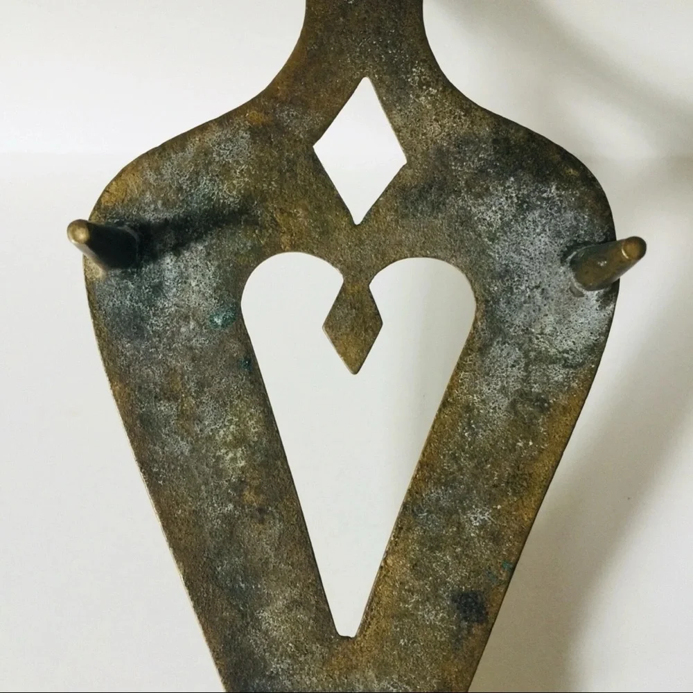 ANTIQUE Solid CAST BRASS Double Heart Design TRIVET Original HTF VTG 10.7